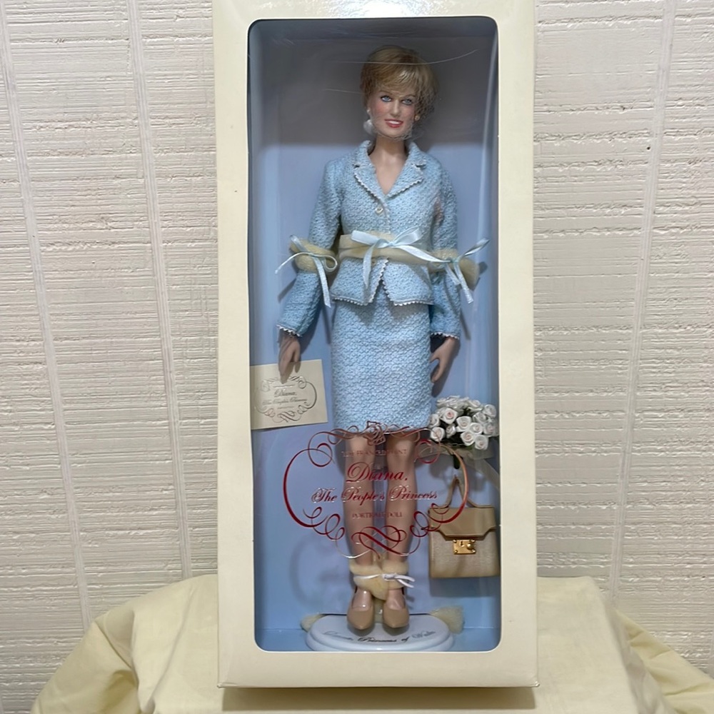 Franklin Mint Princess Diana Portrait Doll